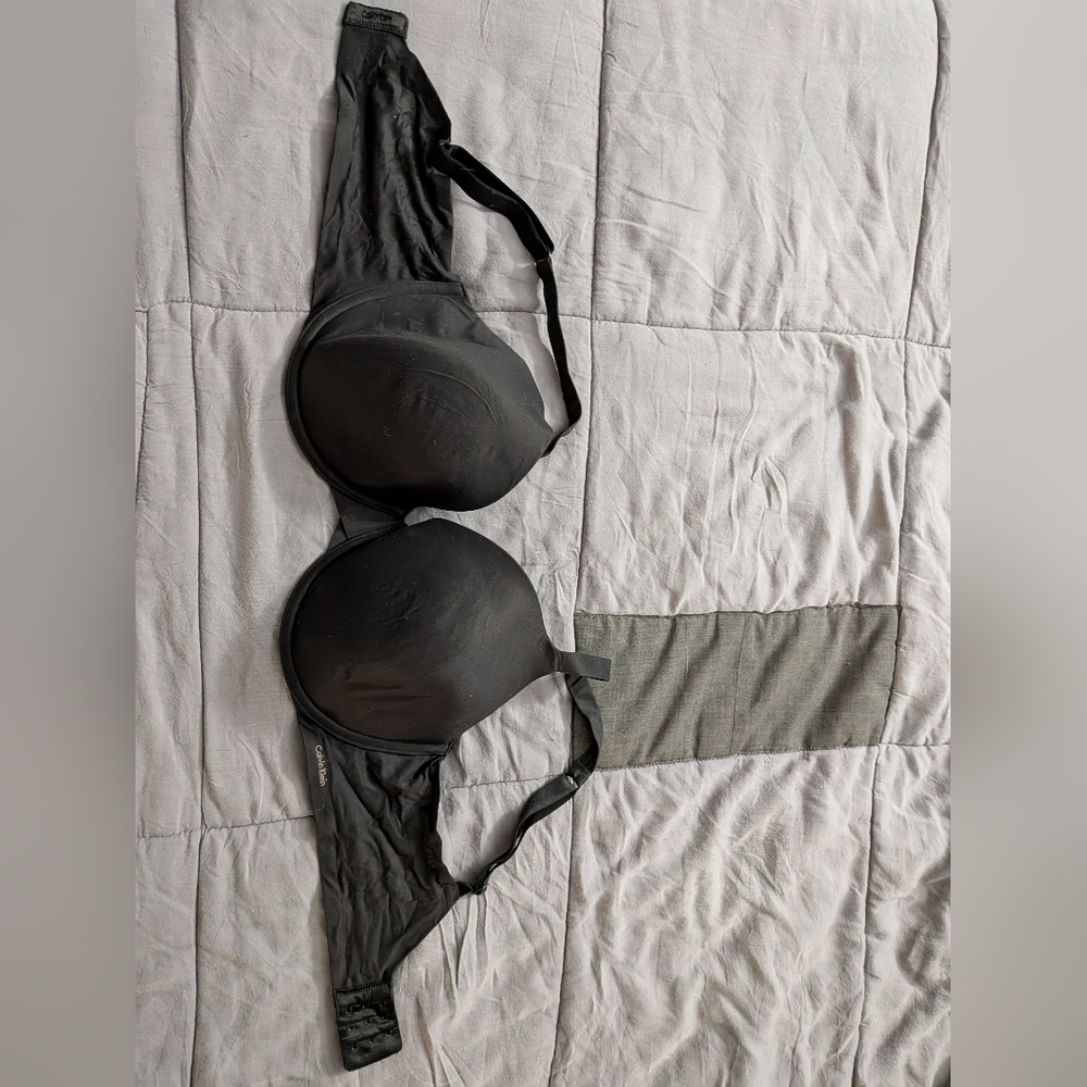 Calvin Klein 36DD Black Bra Sexy Classic Neutral Lingerie Women's